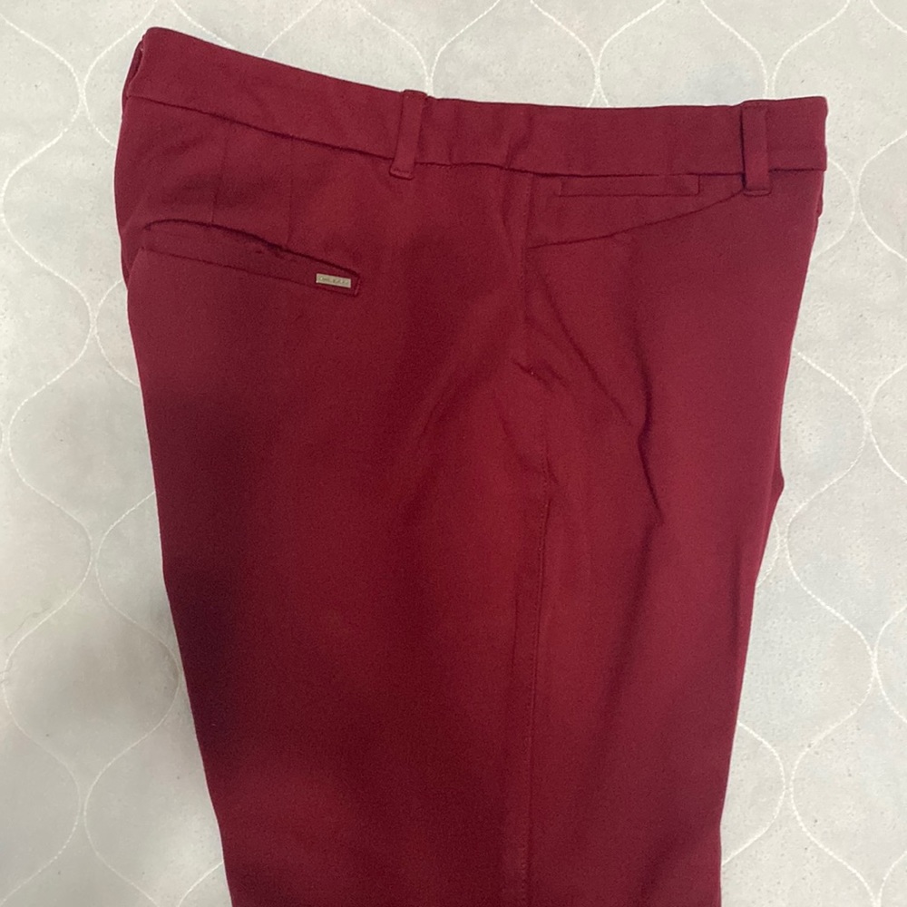 Crop slim burgundy pants